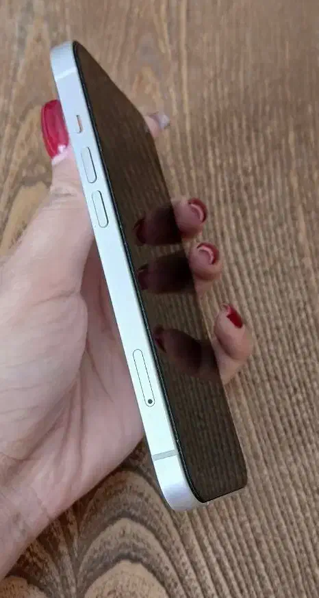 آیفون ۱۳ نرمال همراه با شارژر|موبایل|اصفهان, عسگریه|دیوار