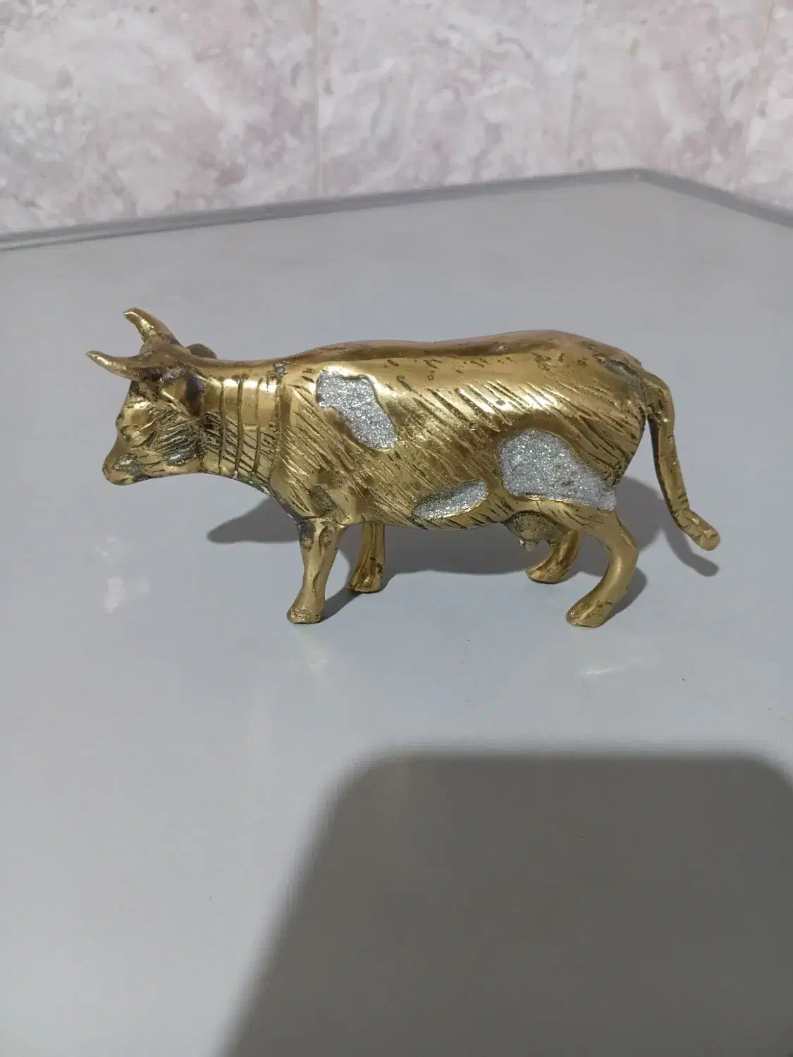 گاو برنجی|کلکسیون اشیاء عتیقه|رشت, اسماعیل آباد|دیوار