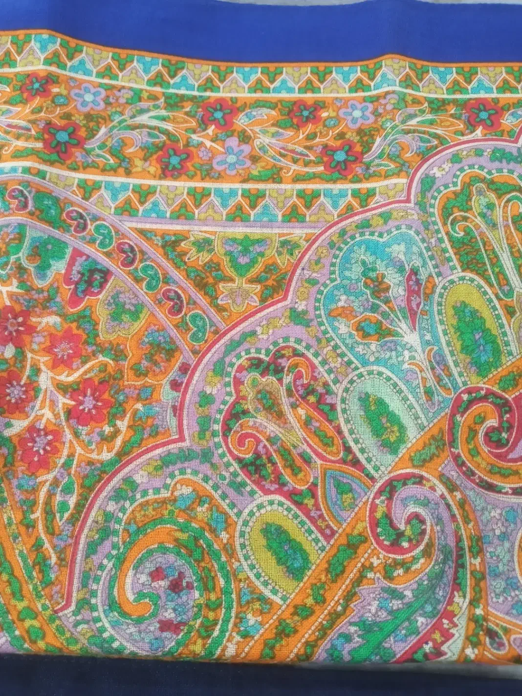 چارقد پشمی|لباس|گنبد کاووس, |دیوار