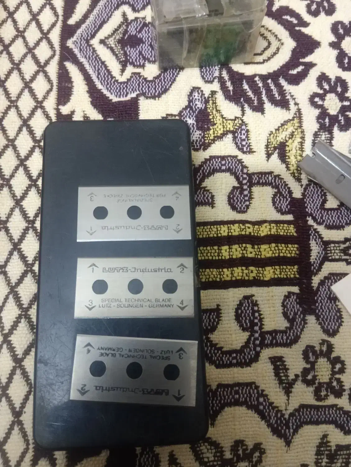 تیغ تک لبه دسته دار دولبه اصلی|آرایشی، بهداشتی، درمانی|قرچک, میرزائی شمالی|دیوار