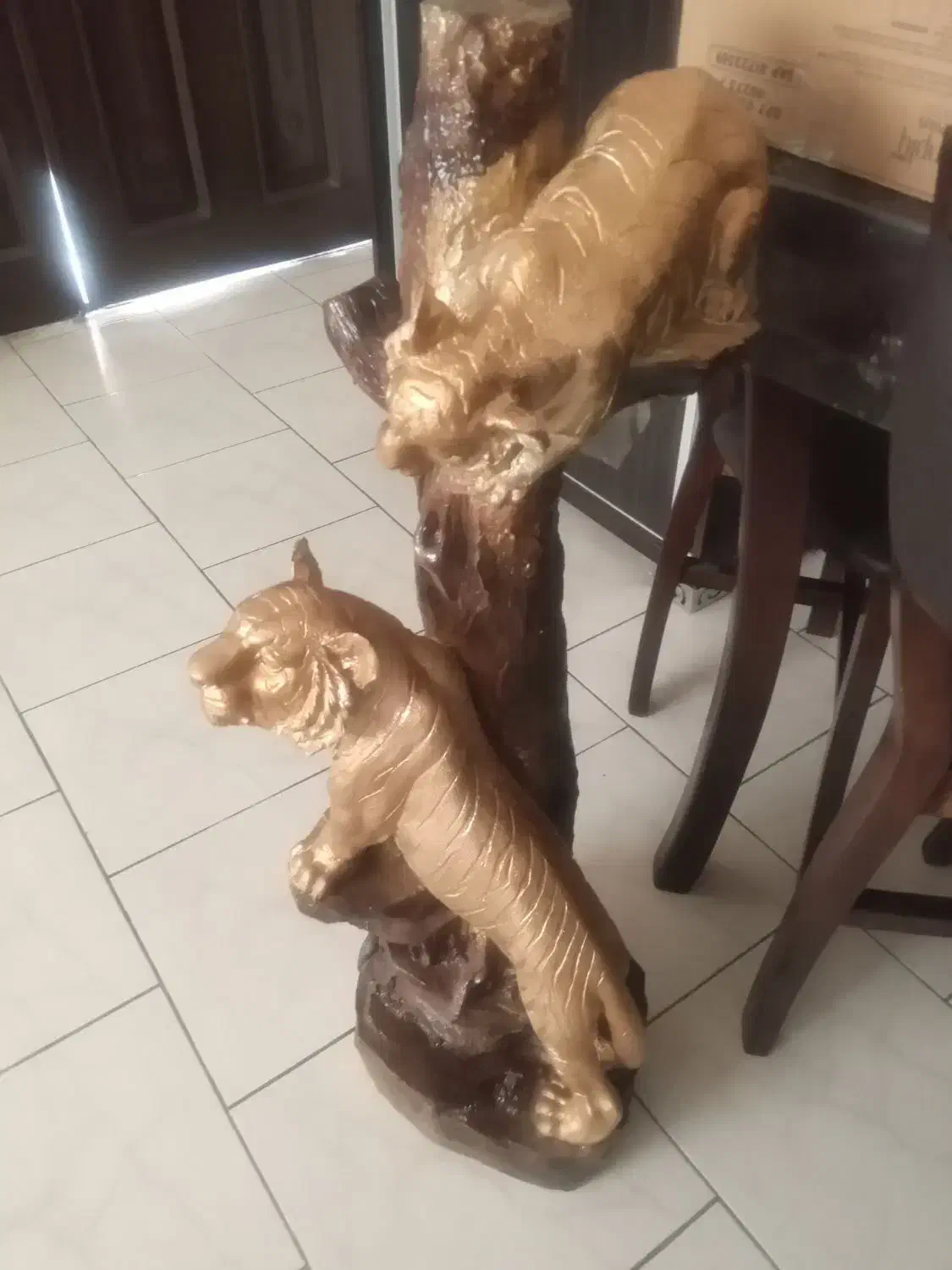 کنارسالنی|مجسمه، تندیس، ماکت|تهران, تهرانسر مرکزی|دیوار