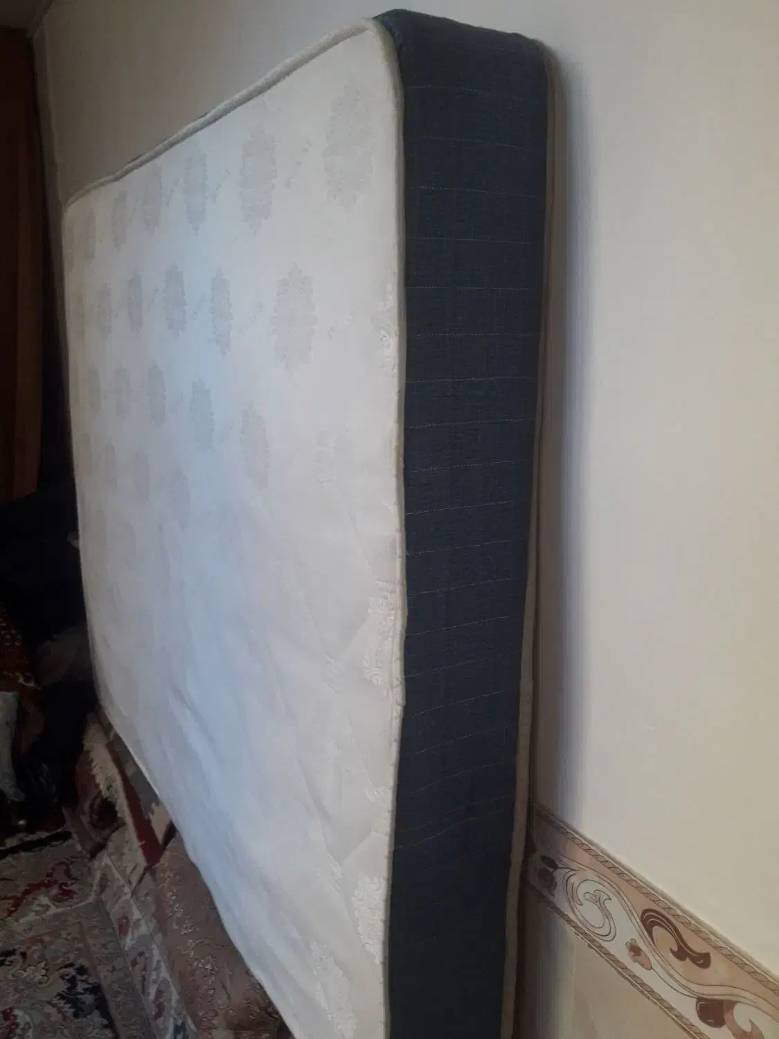 تشک دونفره درحد نو همراه با تخت|تشک تختخواب|شهرکرد, |دیوار