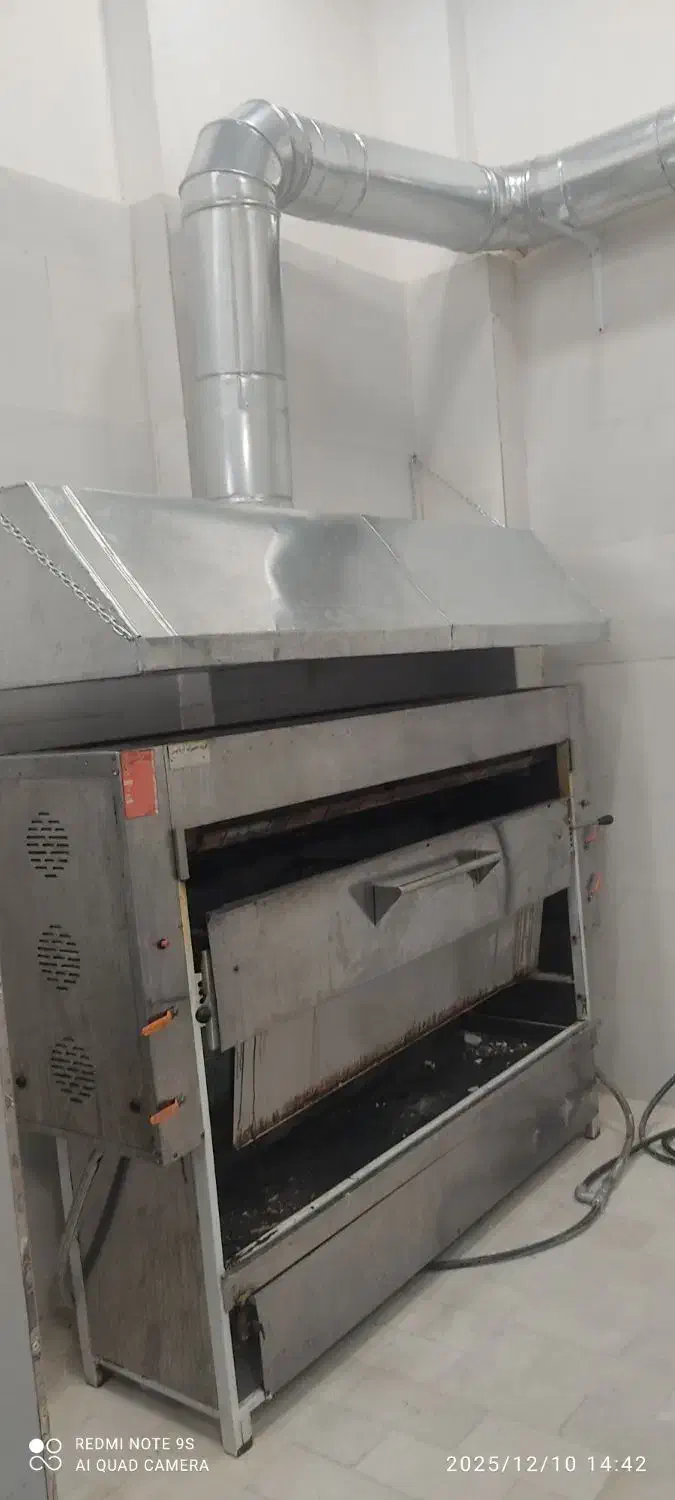 منقل دار و کباب زن سیخ زن و تخته کار|استخدام خدمات فروشگاه و رستوران|مشهد, شهید رضوی|دیوار