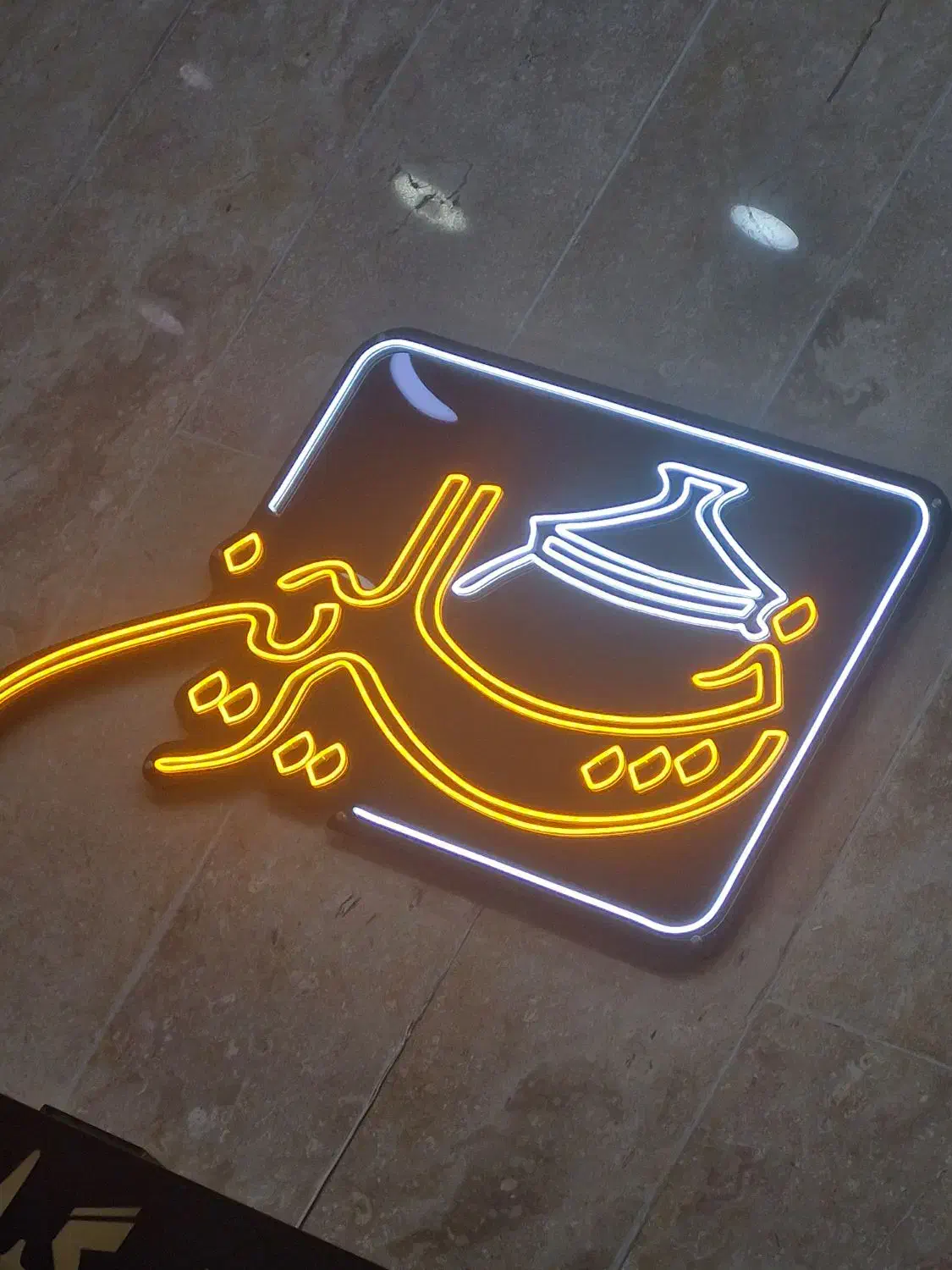 استخدام رستوران . پیک موتوری .ظرفشور|استخدام خدمات فروشگاه و رستوران|قدس, شهر‌قدس|دیوار