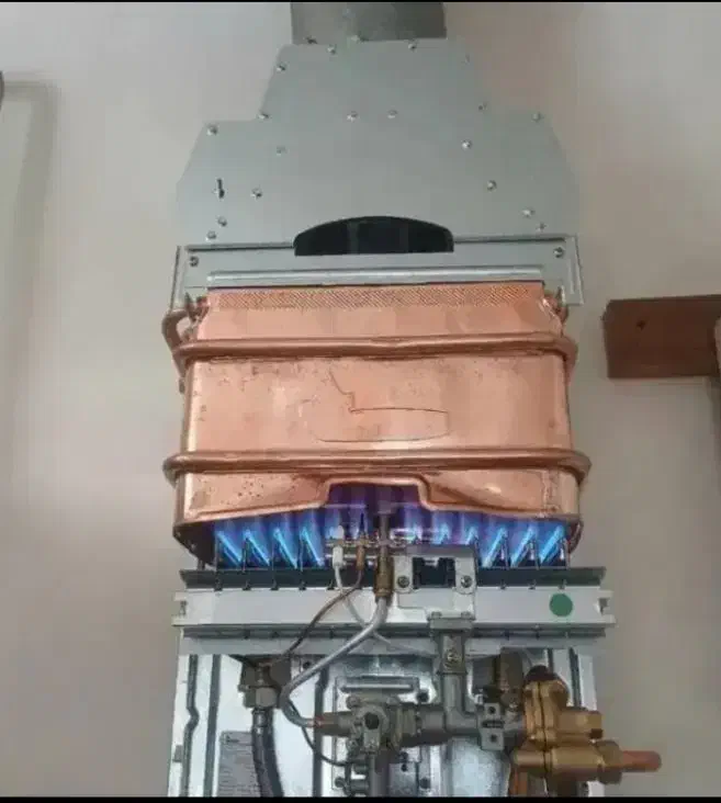 آبگرمکن دیواری بوتان ۳۱۱۵درحدنو۸ماه گارانتی دار|آبگرمکن، پکیج، شوفاژ|تهران, آبشار|دیوار