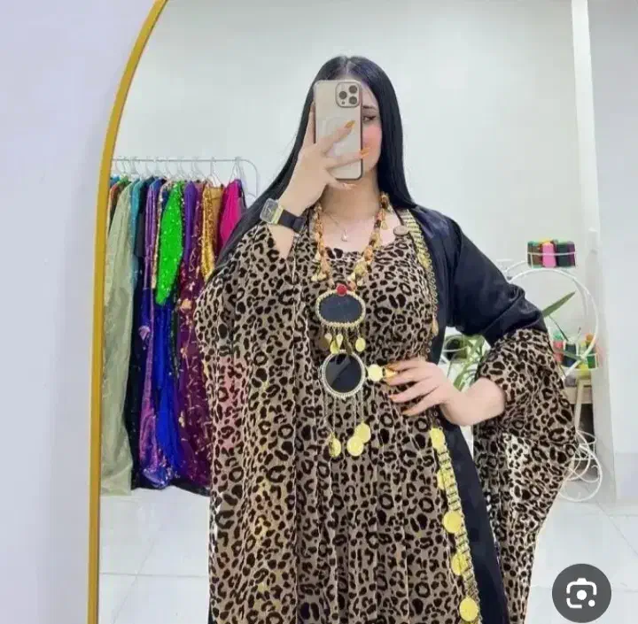 شیک و زیبا|لباس|قروه, |دیوار