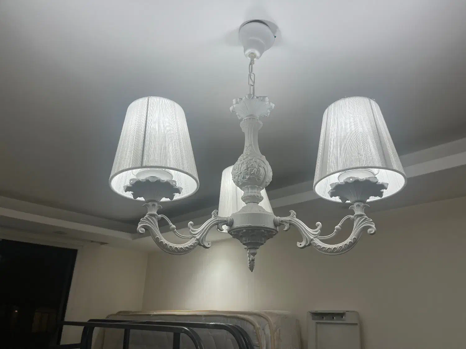 لوستر ۳ شاخه طرح کلاسیک|لوستر و چراغ آویز|تهران, باشگاه نفت|دیوار