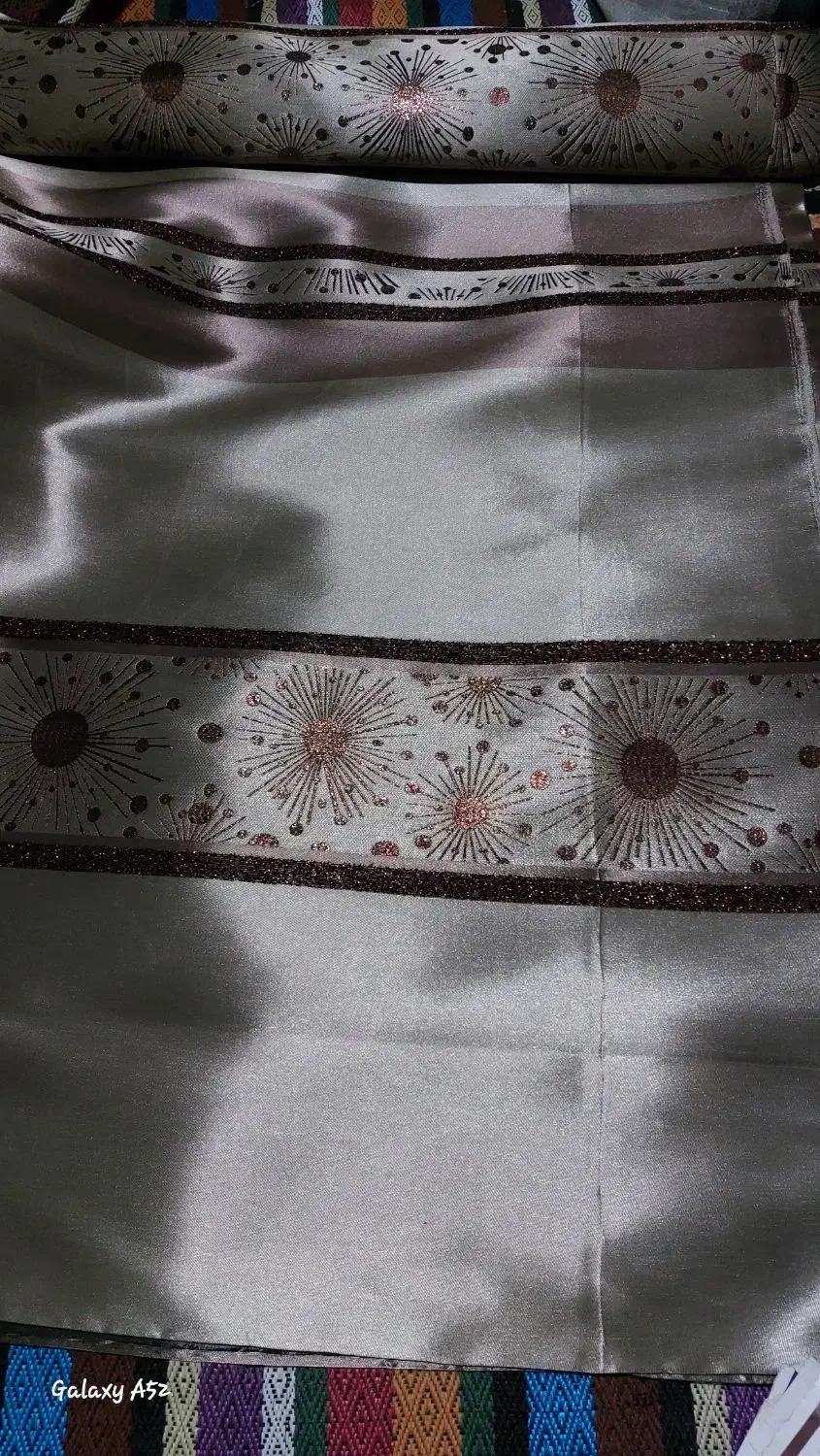 پارچه پرده با تور و یه دونه میز عسلی و یدونه پرده|پرده، رانر، رومیزی|سراوان, |دیوار