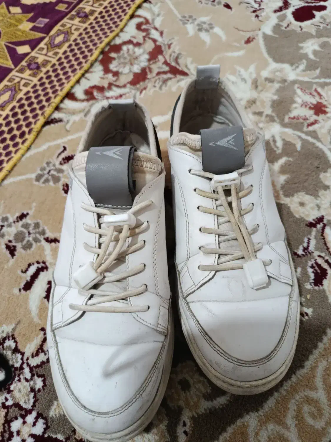 کفش اسپورت سفید در حد نو|کیف، کفش، کمربند|گلبهار, شهر جدید گلبهار|دیوار