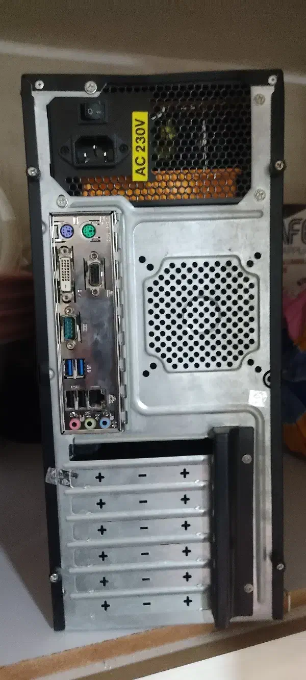 کامپیوتر|رایانه رومیزی|دهدشت, |دیوار