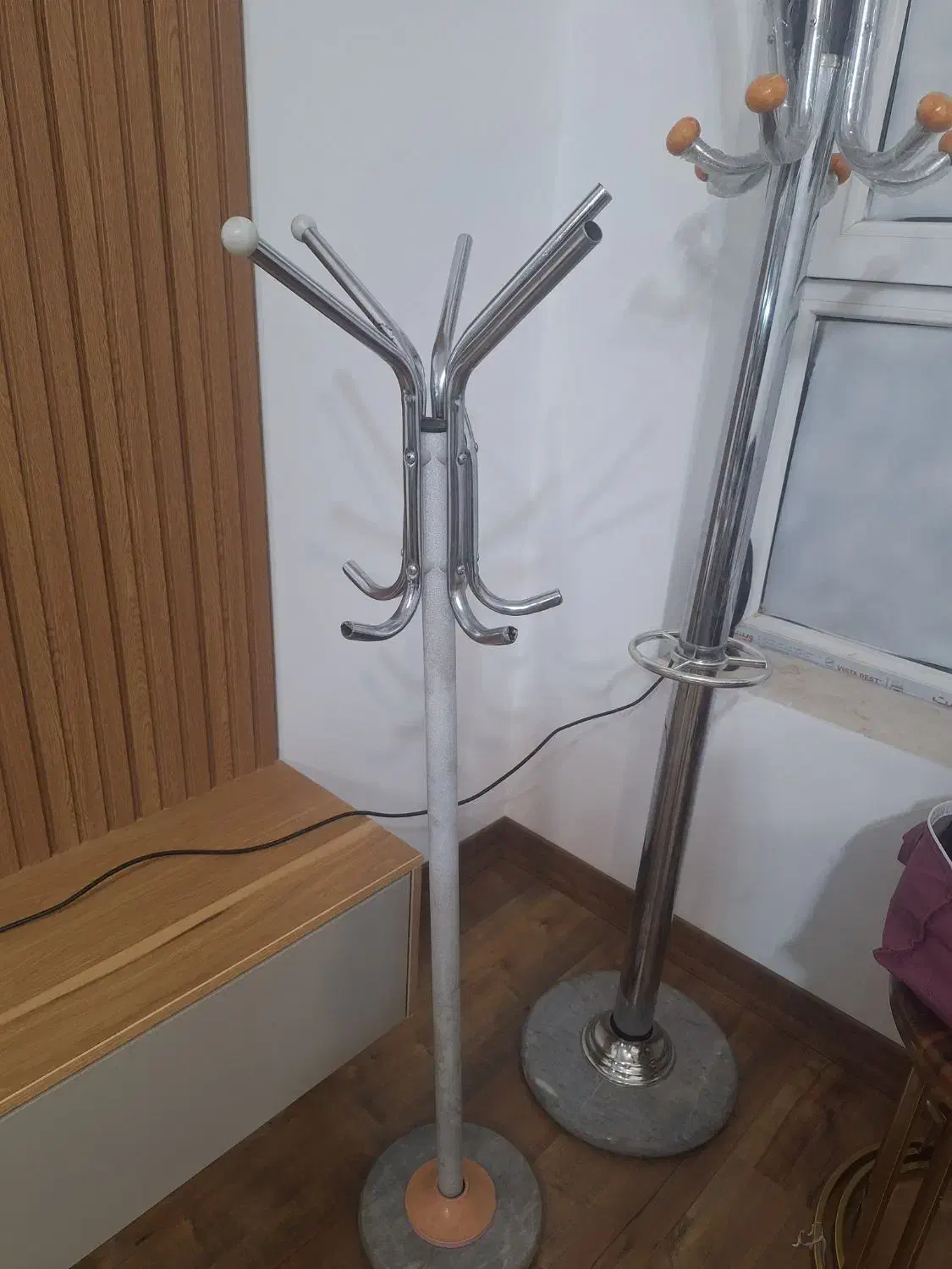 چوب لباسی فلزی بزرگ وکوچک|بندرخت و رخت‌آویز|قم, سعادتی|دیوار