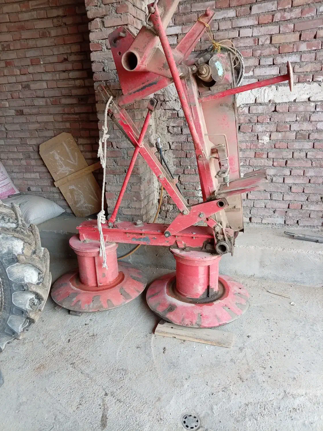 علف چین برچین کار|ماشینآلات صنعتی|دیواندره, |دیوار