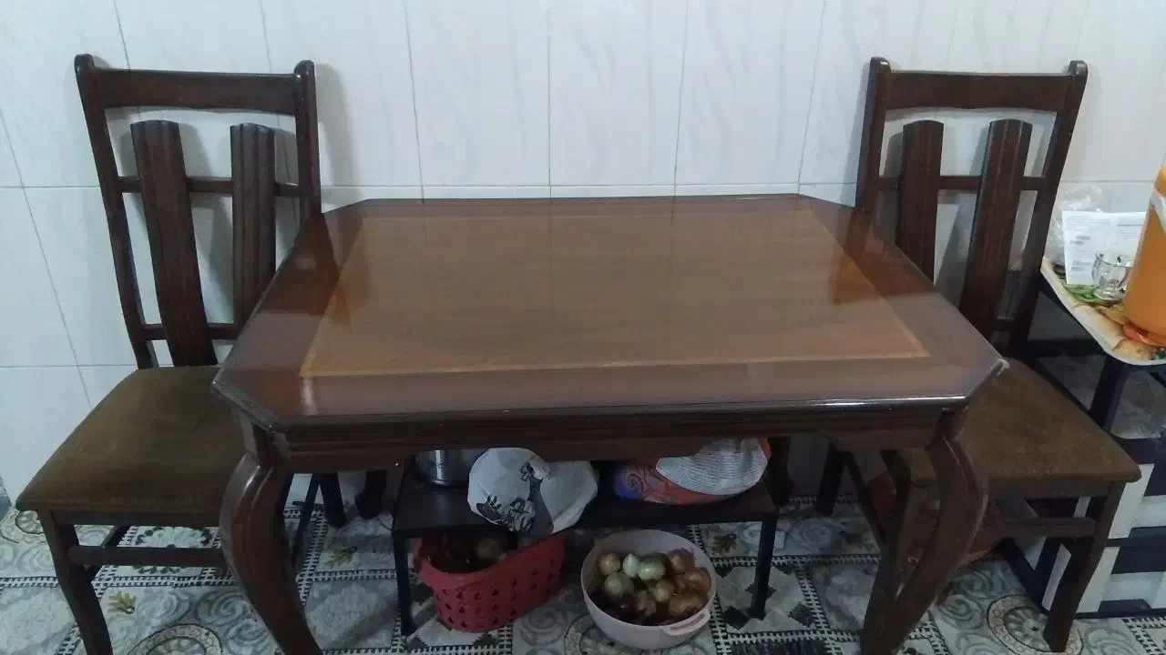 میز نهار خوری دونفره|میز و صندلی غذاخوری|قم, علی آباد سعدگان|دیوار