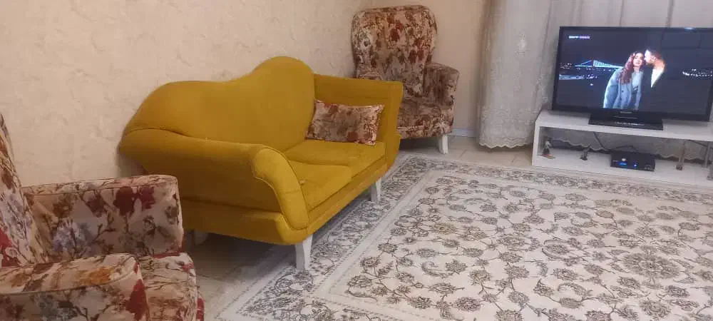 مبل ۷ نفره|مبلمان خانگی و میز عسلی|شیراز, شهرک گلستان شمالی|دیوار
