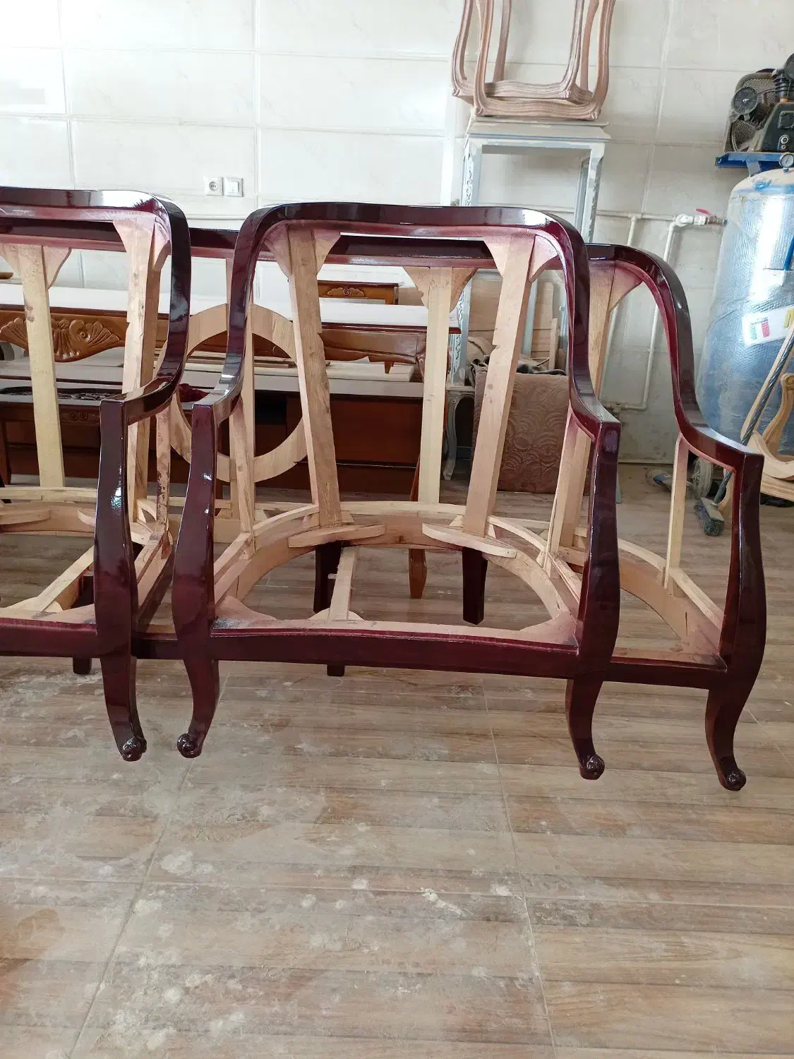 تعمیرات مبلمان سرویس خواب وکابینت و مصنوعات چوبی|خدمات پیشه و مهارت|سبزوار, میدان بار|دیوار