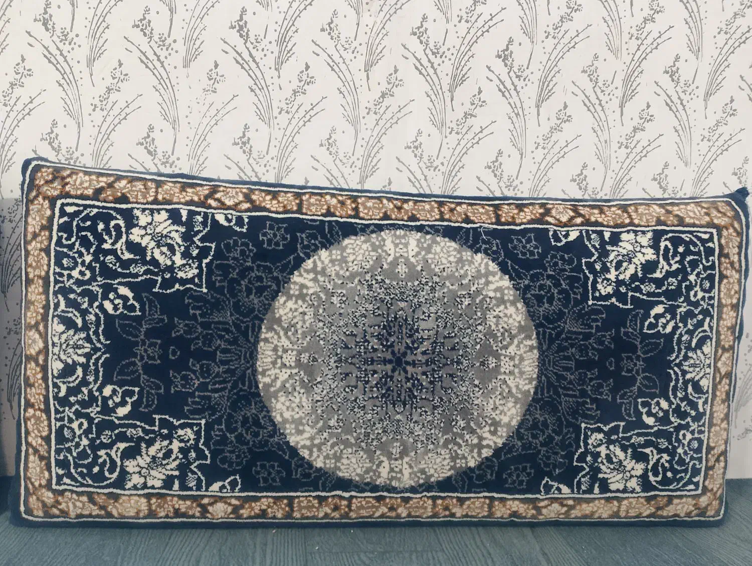 پشتی|پشتی|مشهد, بهمن|دیوار