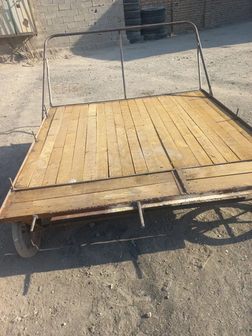 چهارچرخ گلری|ابزارآلات|چهارباغ, |دیوار