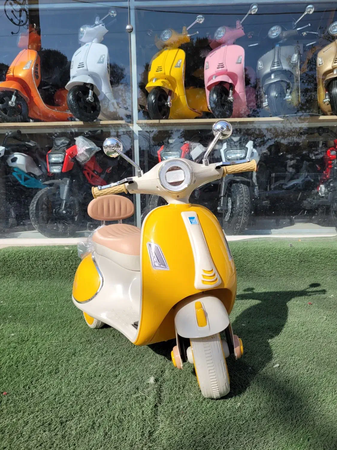 موتور سه چرخه شارژی طرح وسپا تا ۵ سال|اسباب‌‌بازی|زنجان, |دیوار