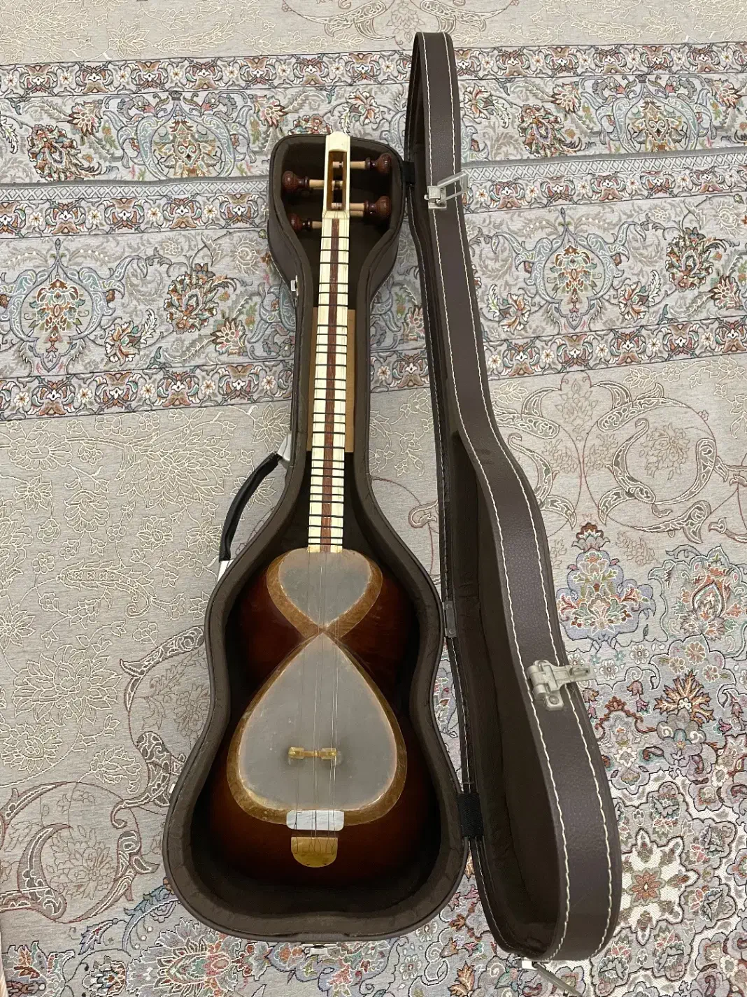 تار شیراز|سازهای سنتی|اردبیل, |دیوار