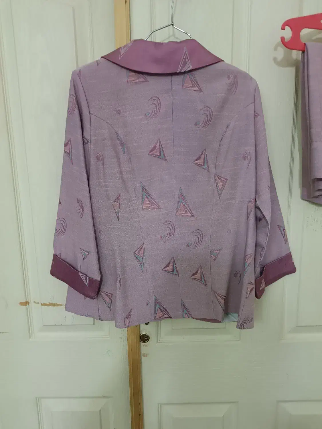 لباس مجلسی|لباس|سلماس, |دیوار