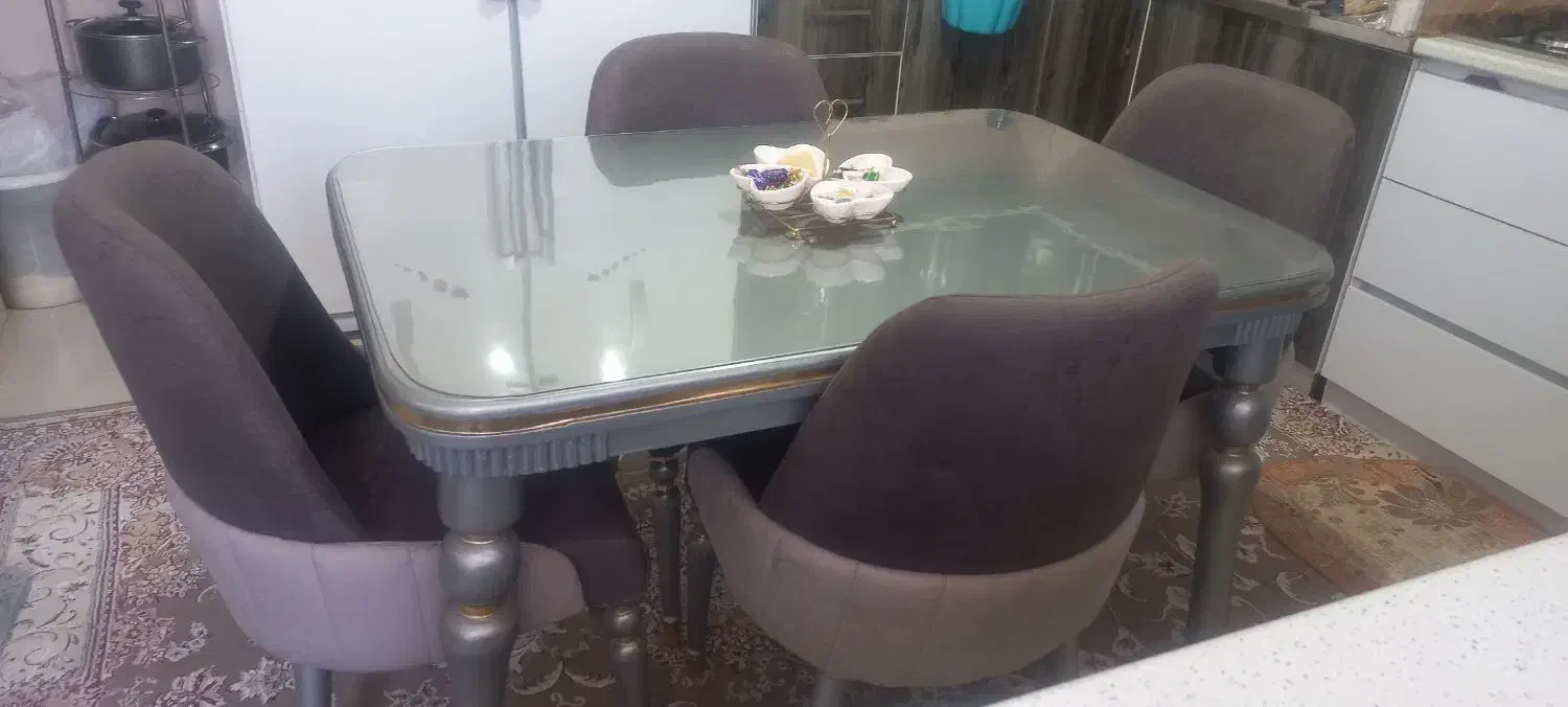 میز ناهارخوری|میز و صندلی غذاخوری|گلپایگان, |دیوار