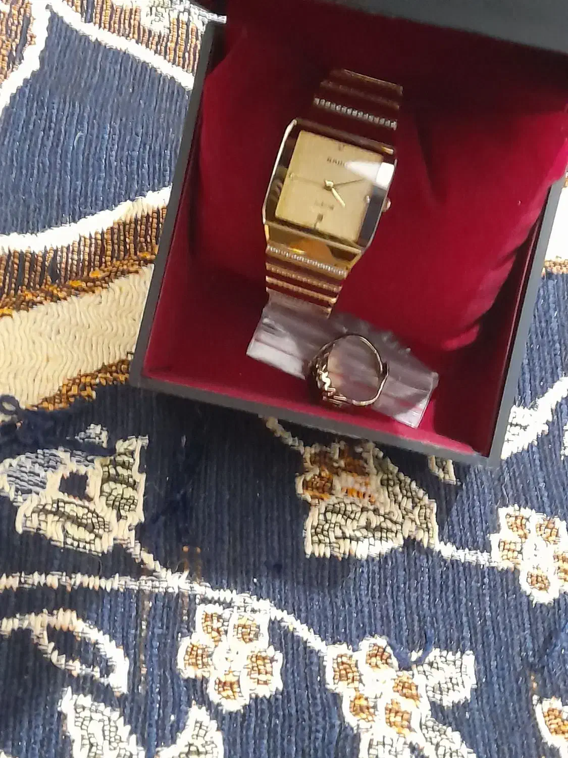 ساعت رادو|ساعت|گنبد کاووس, |دیوار