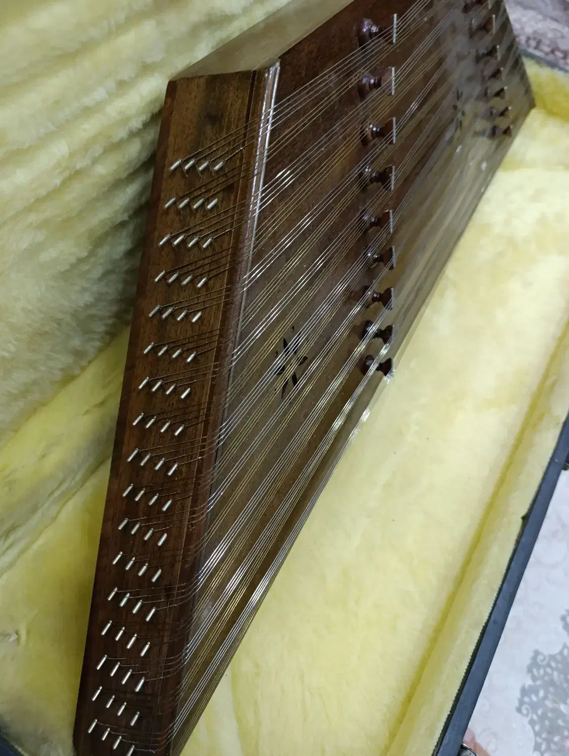 سنتو چوب گردو|سازهای سنتی|اسلام‌شهر, شهرک انبیا|دیوار