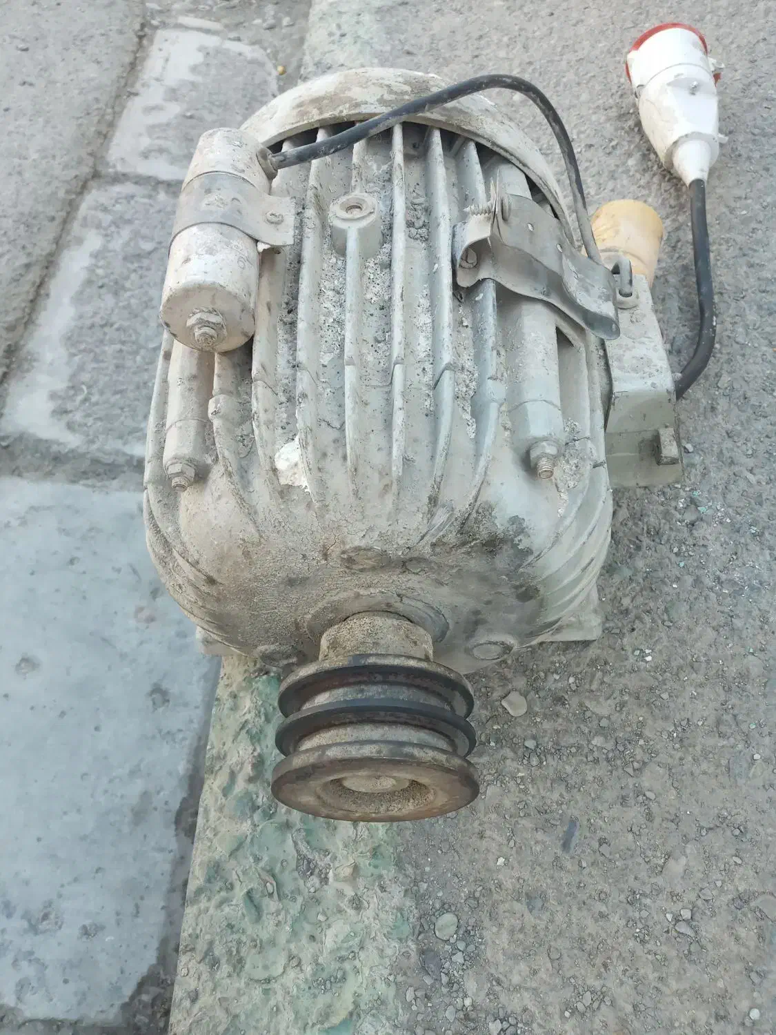 دینام الکو ۲۵۰ الی ۳۵۰ کیلوگرمی بالابر|مصالح و تجهیزات ساختمان|فردیس, فردیس|دیوار