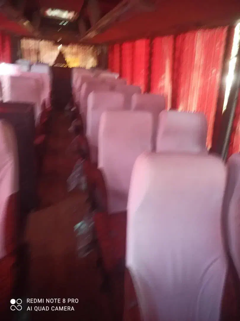 صندلی  اتوبوسی کامل با روکش بدون پارگی .در حد نو|قطعات یدکی و لوازم جانبی|رباطکریم, رباطکریم|دیوار