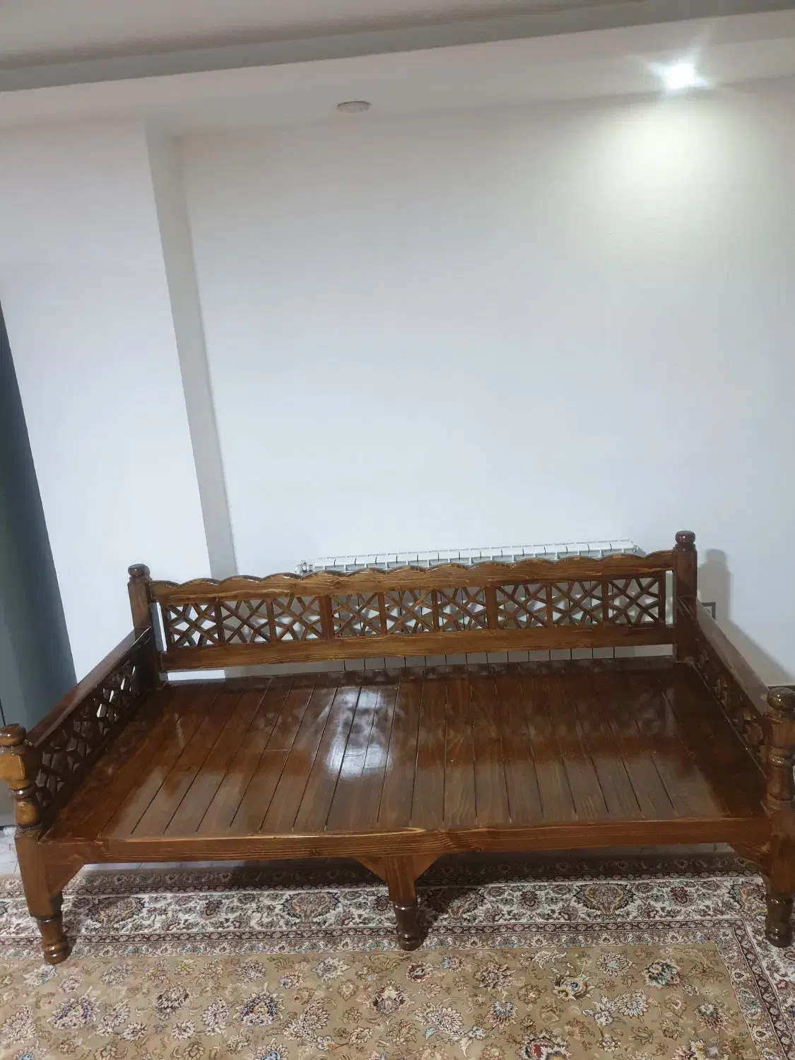 تخت چوبی نو با طول ۲ عرض 1 ساخت سفارشی۴ نفره|صندلی و نیمکت|سرخرود, |دیوار