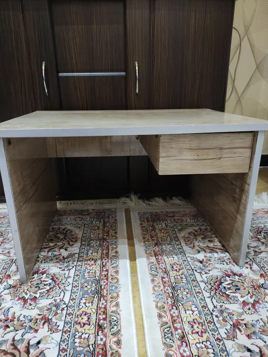 میز تحریر زمینی|میز تحریر و کامپیوتر|محمدیه-قزوین, |دیوار