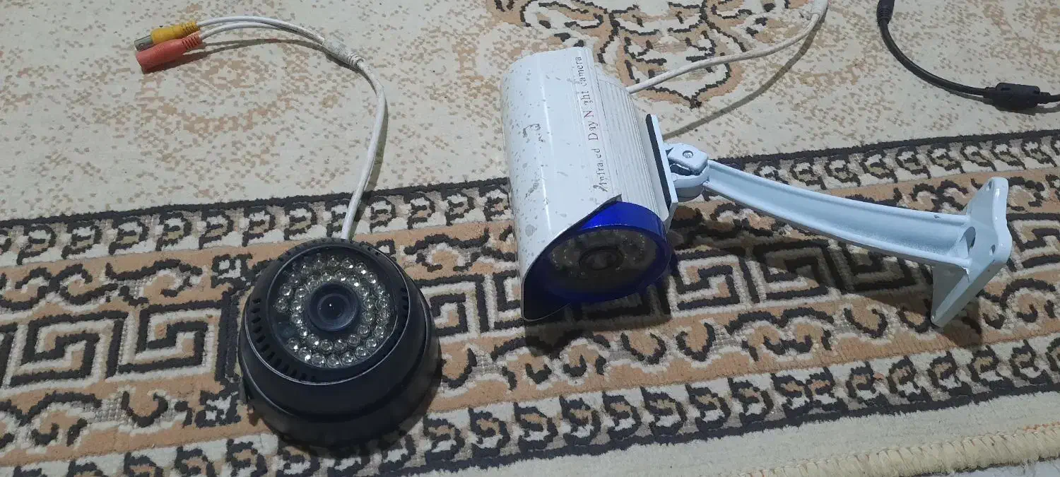 دی وی آر ۸ و ۴ کانله و دوربین مداربسته|دوربین مداربسته|رشت, پستک|دیوار