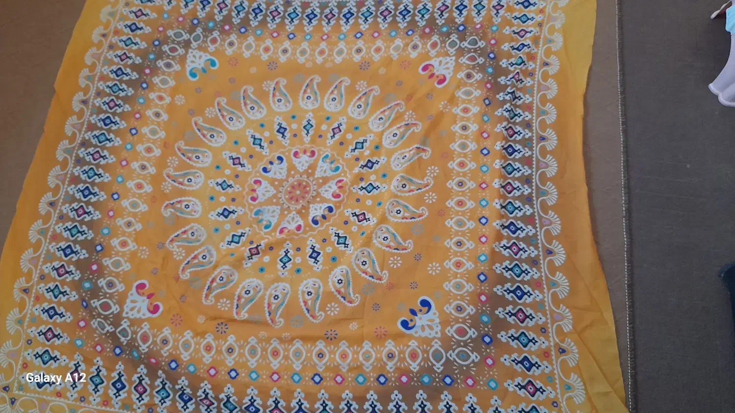 چارقد لری نو نو|لباس|دهدشت, |دیوار