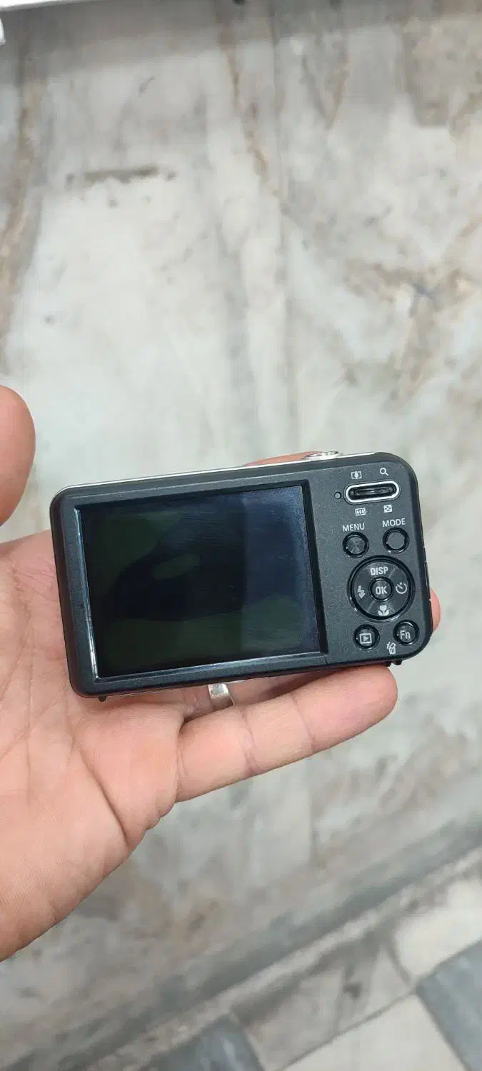 دوربین کامپکت  دو نمایشگر سامسونگ صفحه شکسته|دوربین عکاسی و فیلم‌برداری|تهران, شهرک ولیعصر شمالی|دیوار