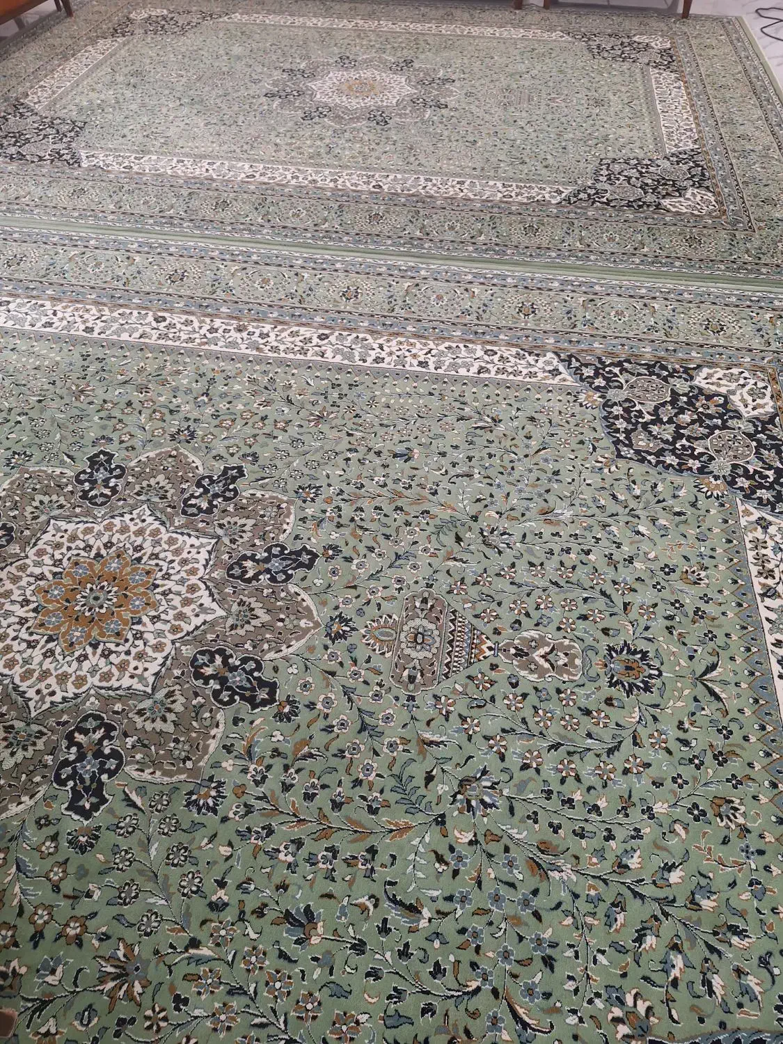 فرش دوازده متری|فرش|اهواز, کوی باهنر|دیوار