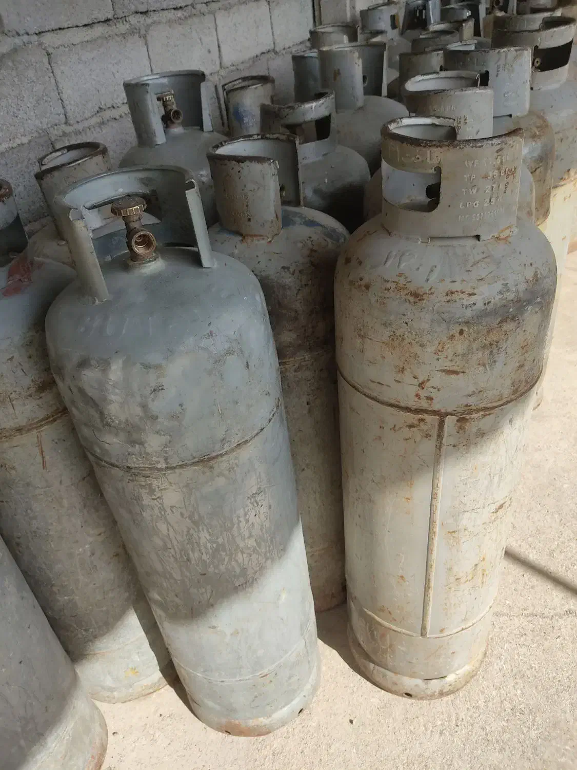 کپسول گاز بوتان 25کیلو|اجاق گاز و لوازم برقی پختوپز|تبریز, |دیوار