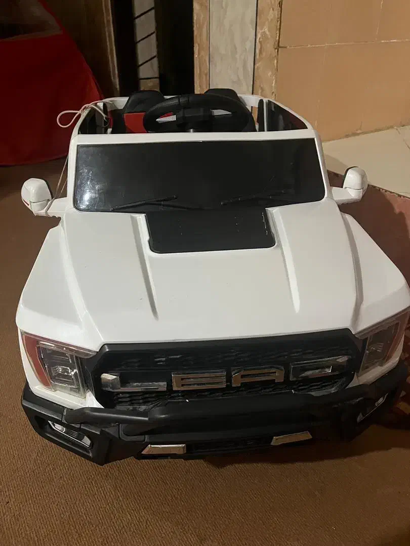 ماشین شارژی سالم|اسباببازی|میناب, |دیوار