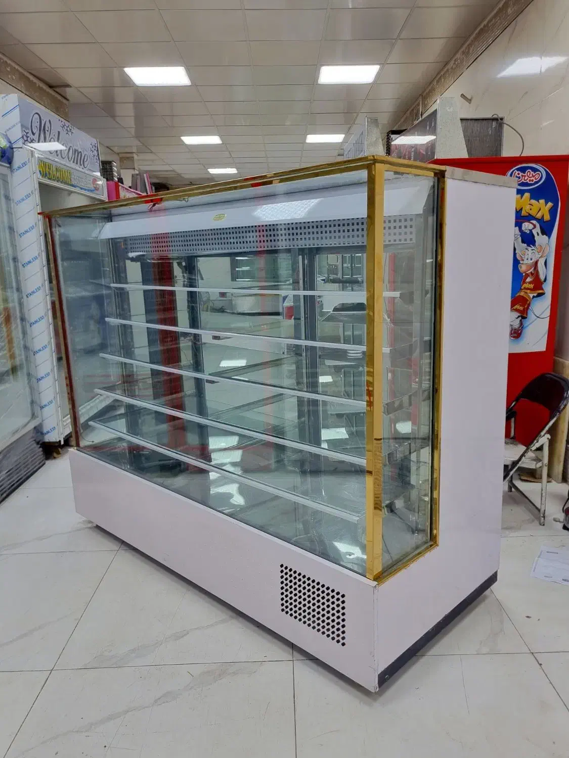 یخچال مکعبی قنادی ویترینی مشابه اکبند|فروشگاه و مغازه|نسیمشهر, |دیوار