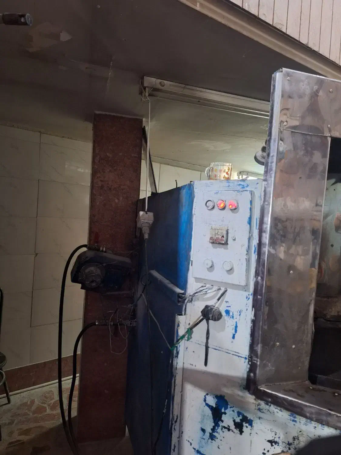 تنور نانوایی|اجاق گاز و لوازم برقی پخت‌وپز|رشت, چمارسرا|دیوار