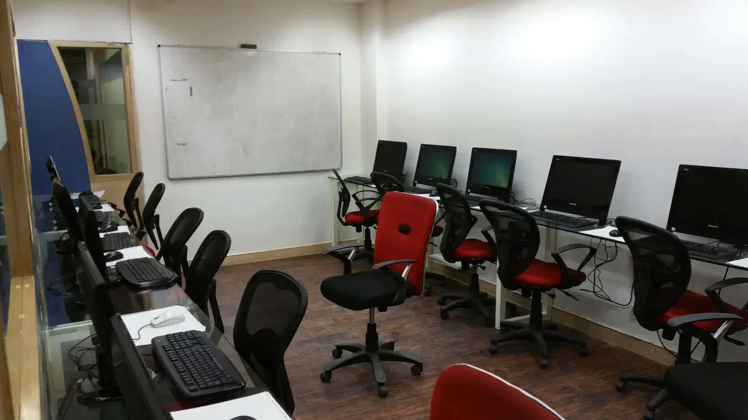 استخدام در بخش پشتیبانی -ثابت و بیمه|استخدام اداری و مدیریت|محمدشهر, محمدشهر|دیوار