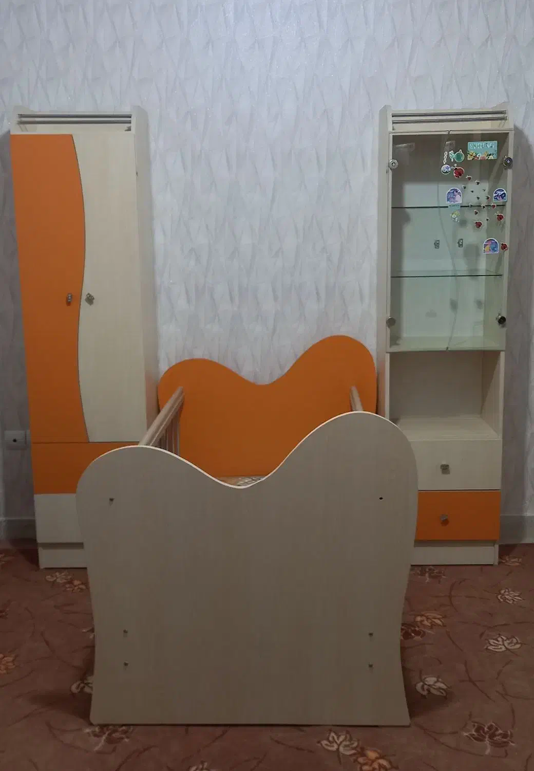 تخت و کمد کودک|تخت و سرویس خواب|تبریز, |دیوار