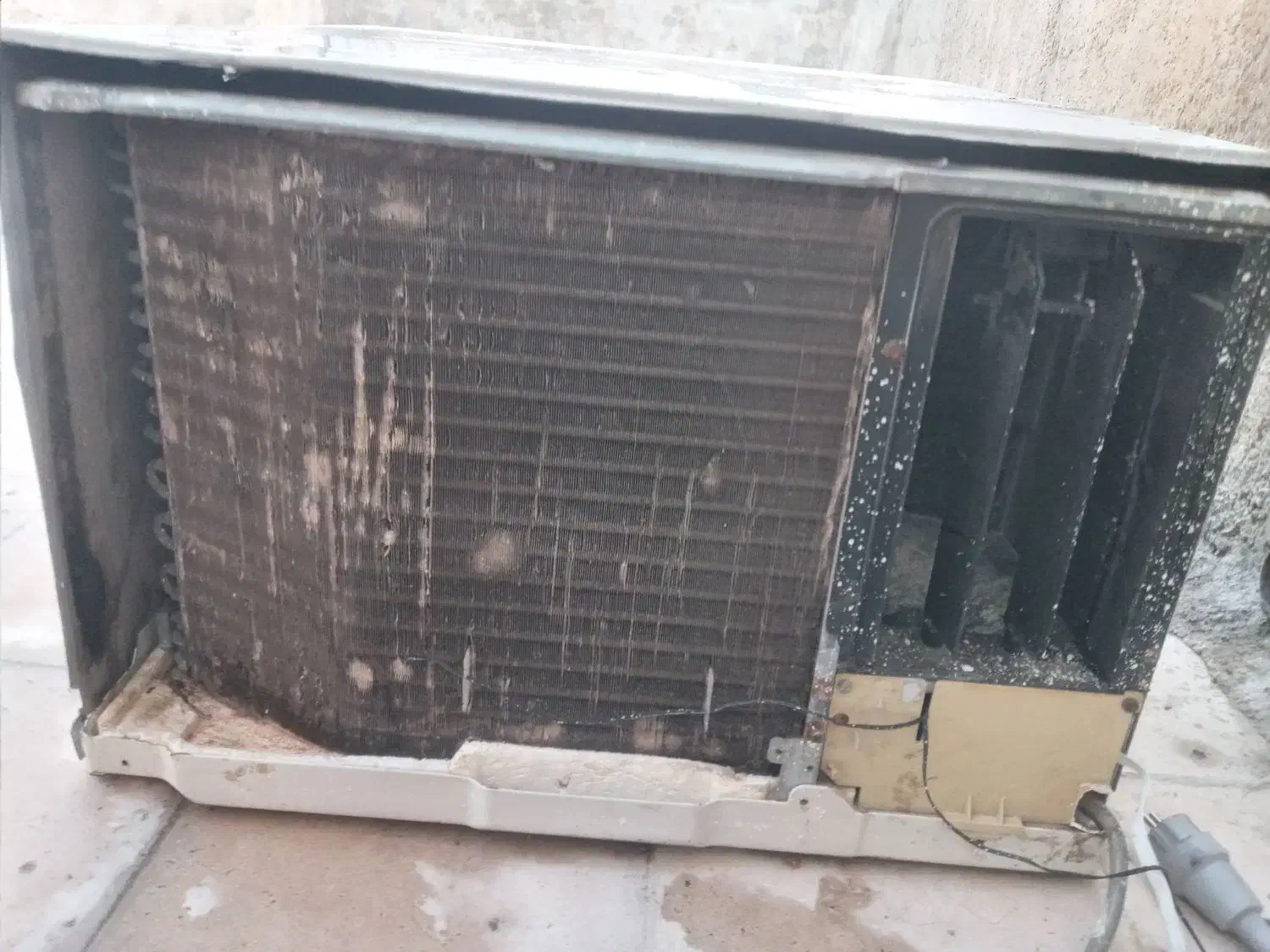 کولر پنجرهای مدل گری|کولر گازی و فنکوئل|کازرون, |دیوار