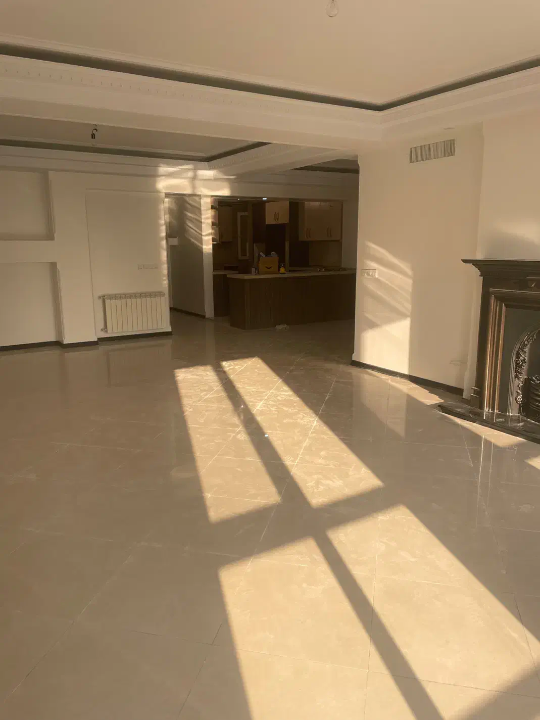 ۱۴۵ متر پاسداران گلستان ها طبقه پنجم