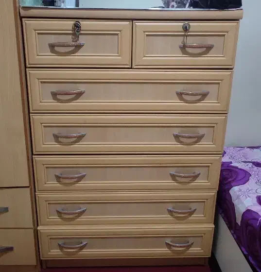 کمد دراور|جاکفشی، کمد، دراور|قدس, شهر‌قدس|دیوار