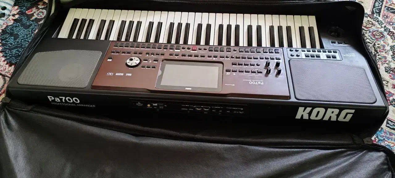 pa700 korg orienral|پیانو، کیبورد، آکاردئون|اصفهان, قلعه طبره|دیوار