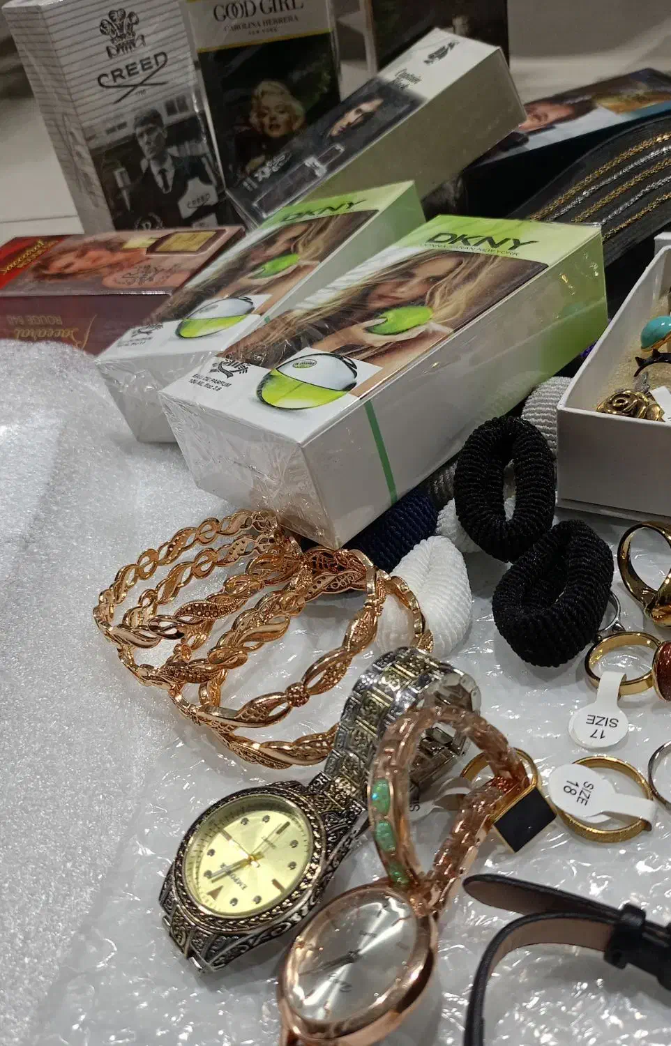 بدلیجات‌های مارک و برند و نو و اقتصادی|عمده‌فروشی|زرقان, |دیوار