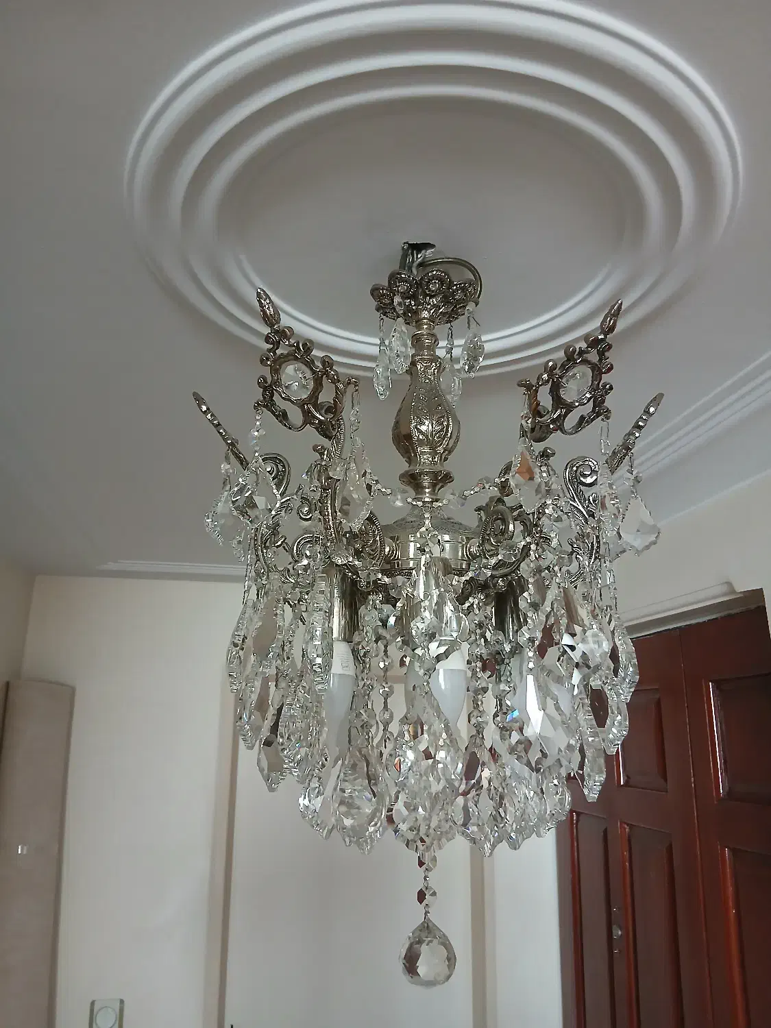 سه عدد لوستر برنجی با کریستال اتریشی|لوستر و چراغ آویز|تهران, شهرک محلاتی|دیوار