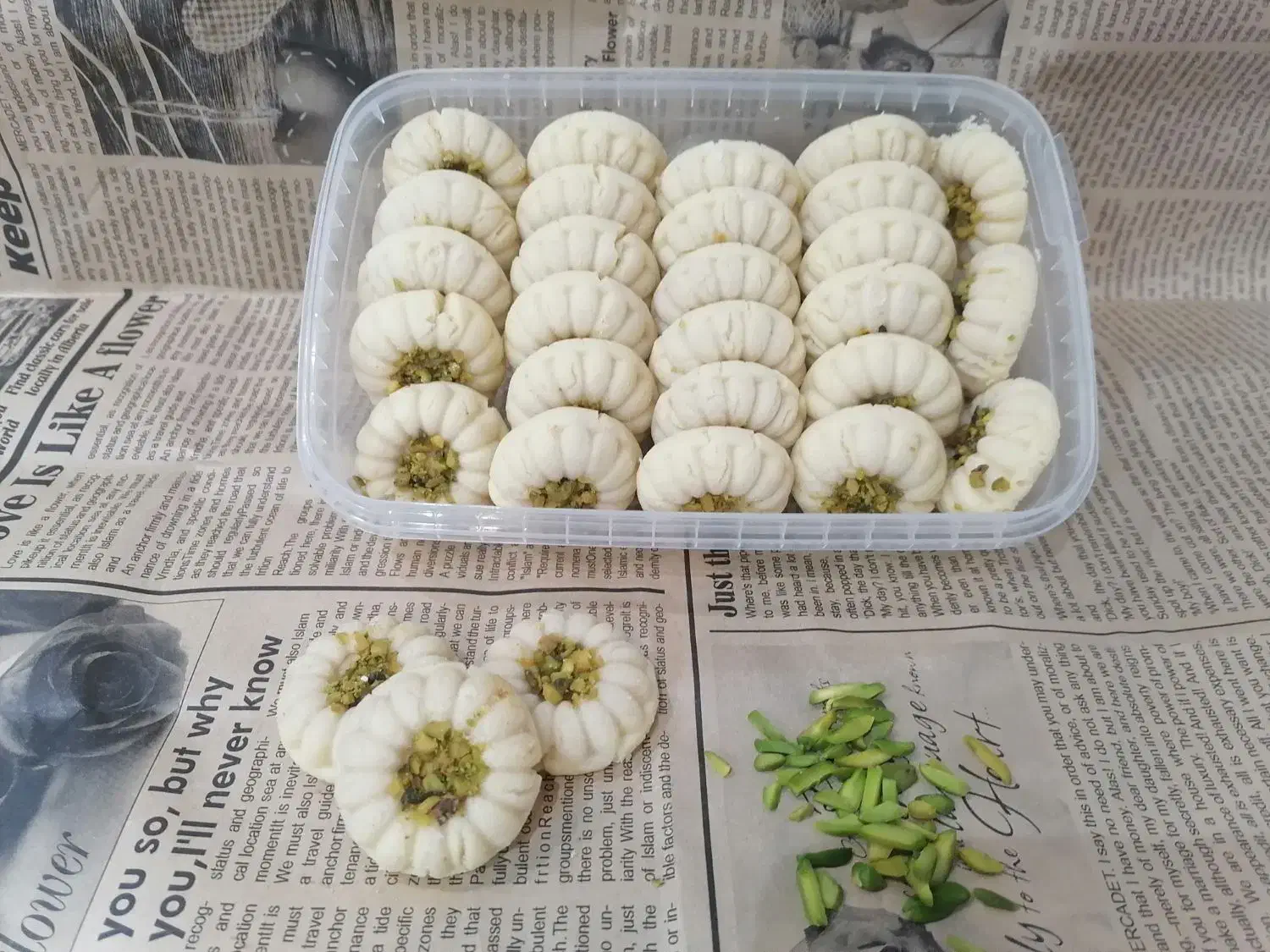 شیرینی خانگی ستایش|خدمات پذیرایی، مراسم|رشت, ساغری سازان|دیوار