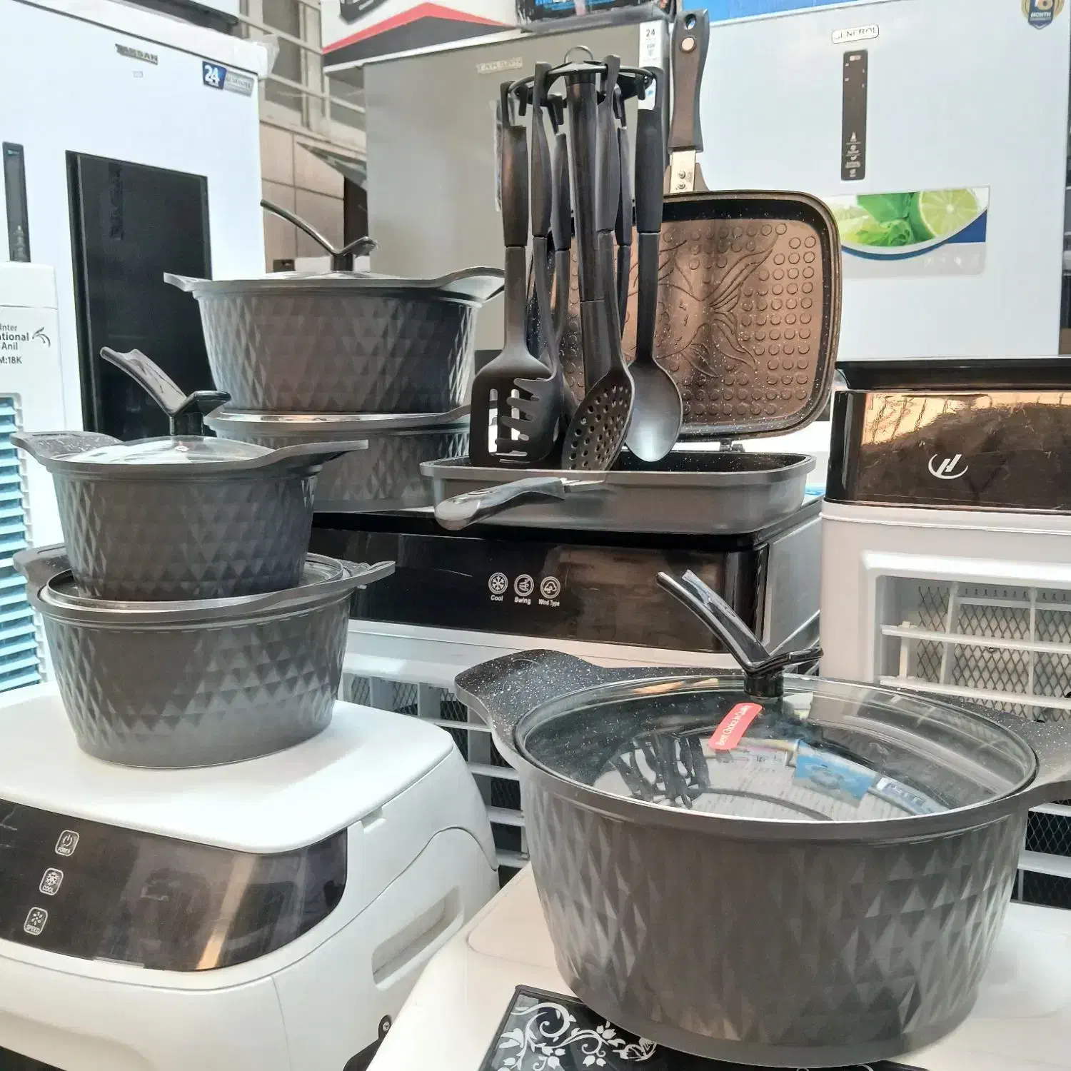 سرویس قابلمه14پارچه/گرانیتی/لانه زنبوری/ضخیم ارسال|ظروف پختوپز|مشهد, گلشور|دیوار