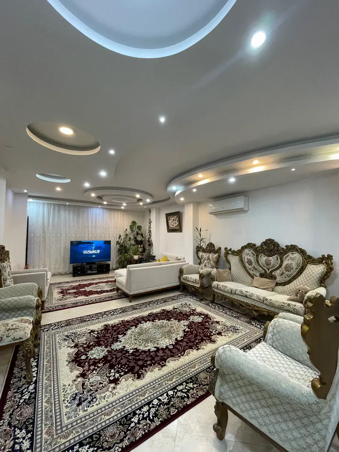 مبل استیل و ساعت|مبلمان خانگی و میز عسلی|لاهیجان, رجایی|دیوار